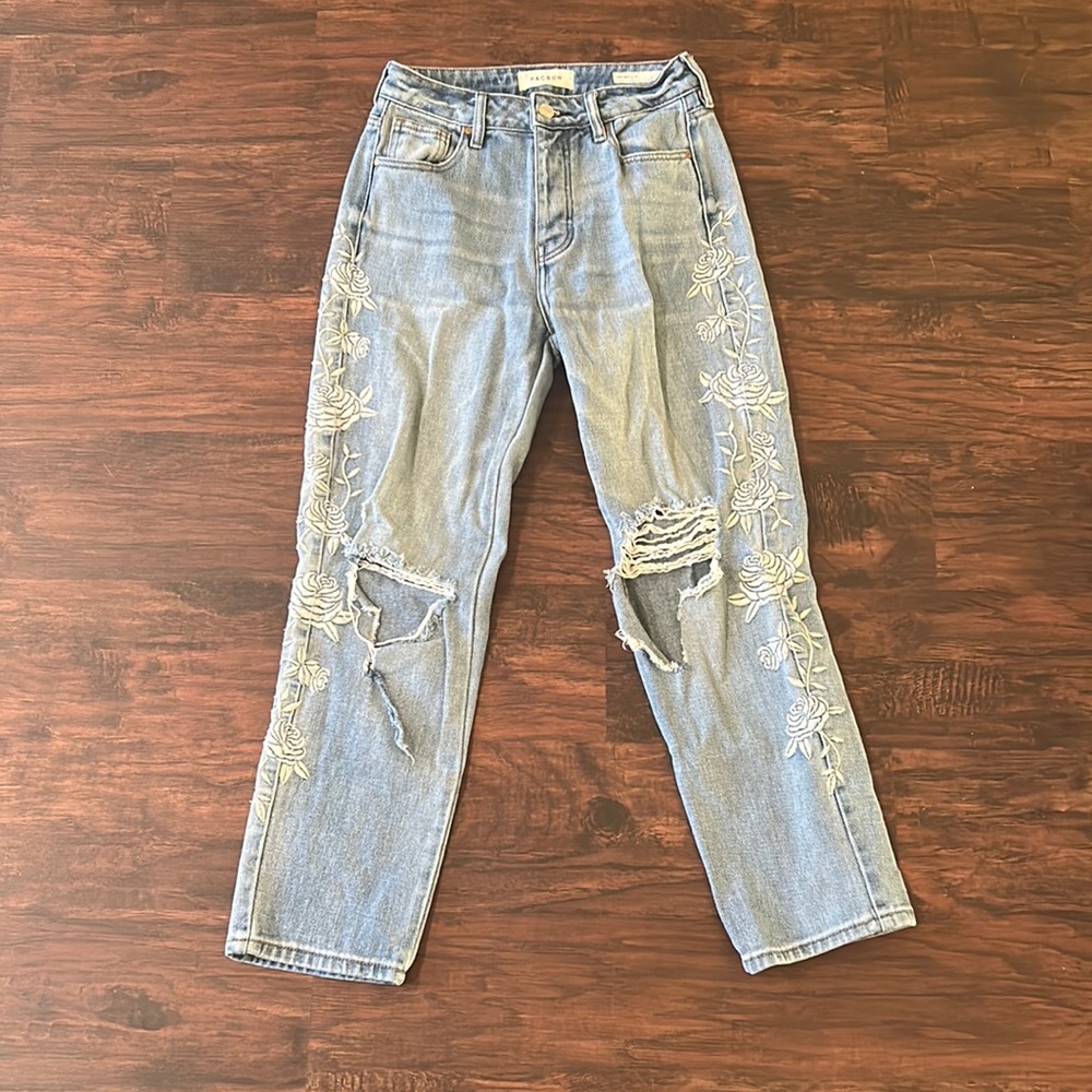 PacSun Mom Jeans Floral Embroidering Womens 24 - Picture 1 of 2